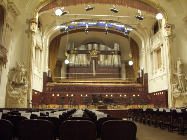 The Municipal House’s Smetana Hall