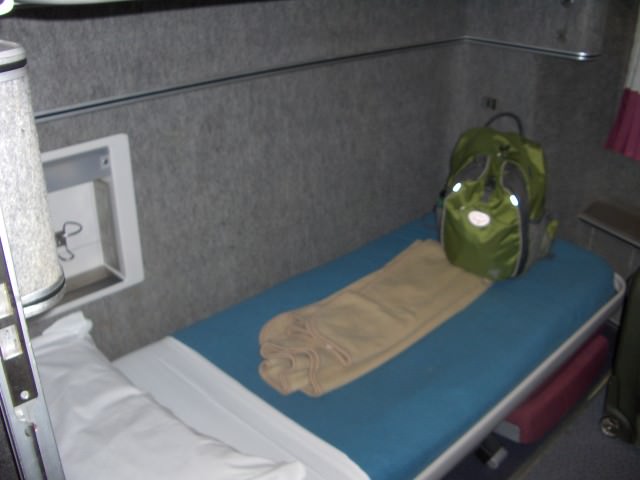 Lower bunk on overnight train from Granada to Barcelona