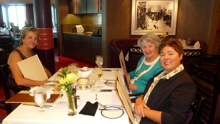 Dining with Linda Garrison and her Mom, Marvel
