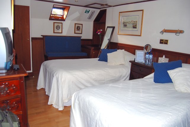 Magna Carta Luxury Canal Barge - Cabins