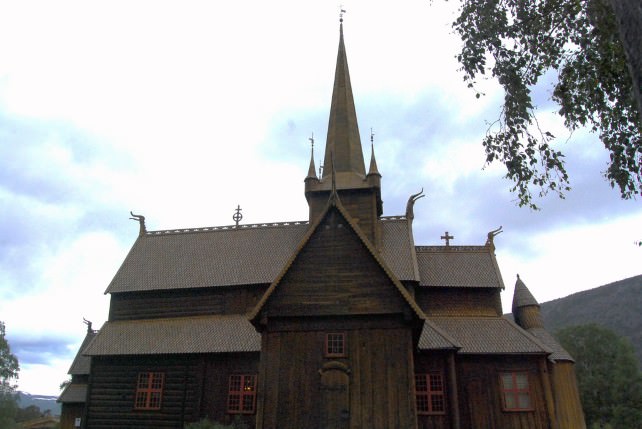 Lomskyrkja - Lom Stave Church