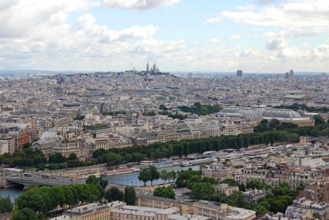 WJ Tested: Globus La France Motorcoach Tour Review Paris City Tour