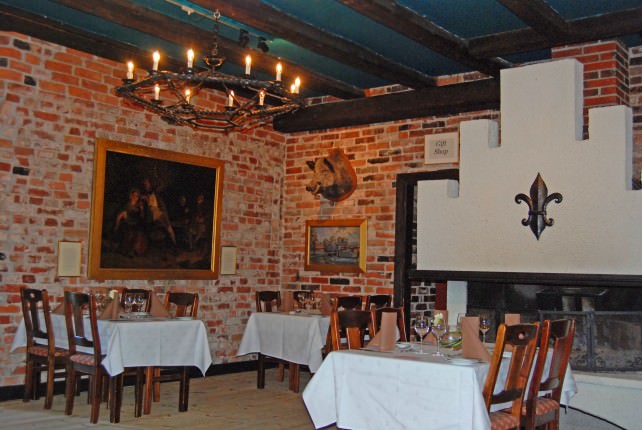 Slottskrogen Restaurant at Mustio Manor