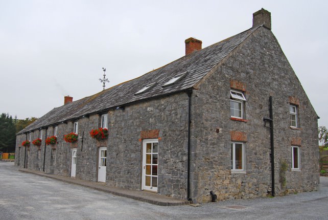 WJ Tested: O'Brien's Cashel Lodge - Guest Lodge, Hostel and Camping