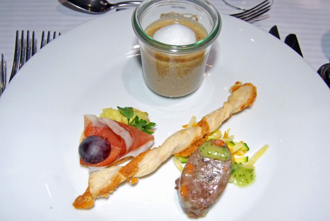 Vienna's Gourmet Sonada Appetizer