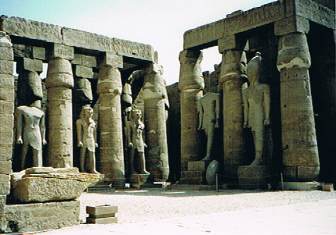 The Luxor Temple was founded around 1400 BC.