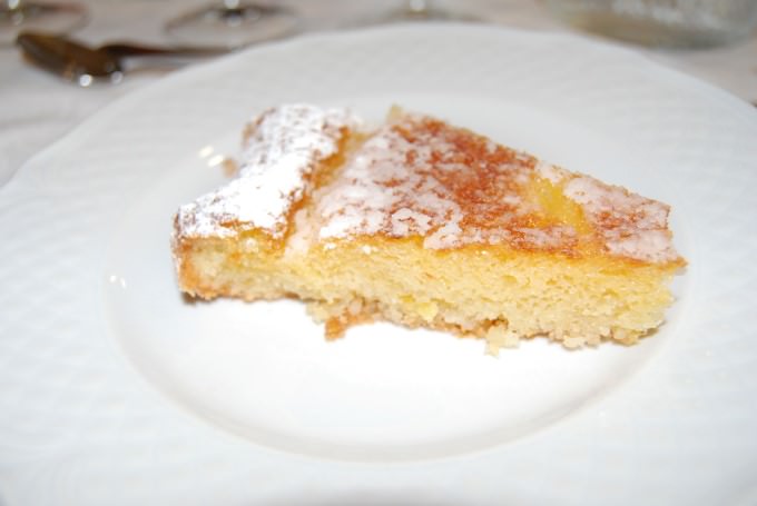 Dessert - lemon sponge cake