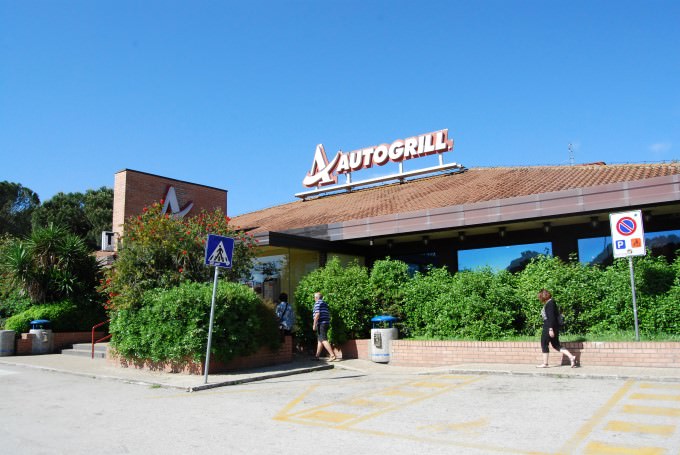 AutoGrill on highway between Assisi and Rome