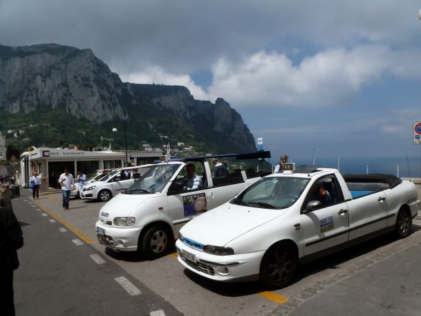 Capri's famous open-top cabs