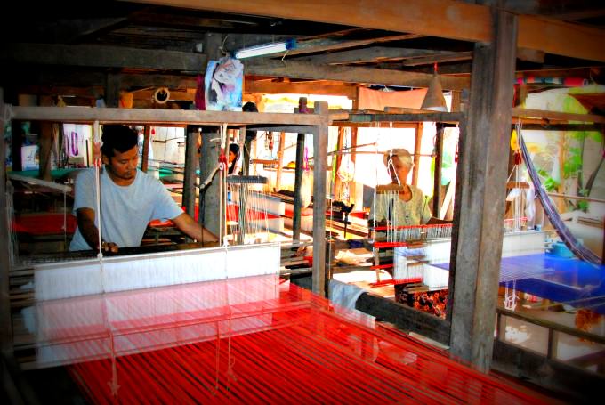 Cambodian Village Khmer Silk Weavers