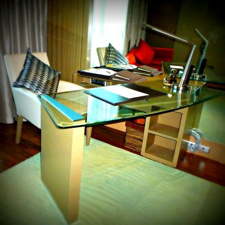Sofitel Bangkok Sukhumvit Luxury Room - Desk