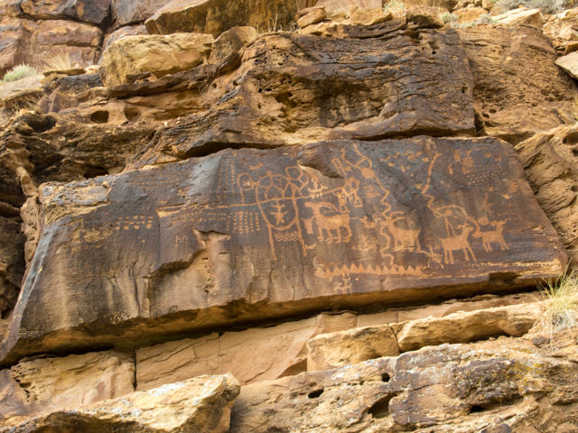 Rock art panel along a ¾ mile hike at the Daddy Canyon complex. ©RKCaton