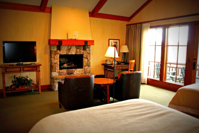 Sunriver Resort - River Lodge Guestroom