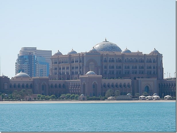 Emirates Palace Hotel in Abu Dhabi