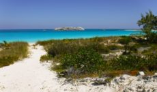 Best 5 Places to Visit in the Bahamas