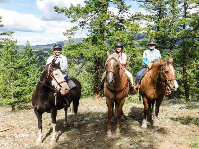 Multi-Generational Summer Adventure at Echo Valley Ranch in British Columbia, Canada