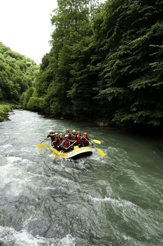 Rafting in the Ariege Pyrenees