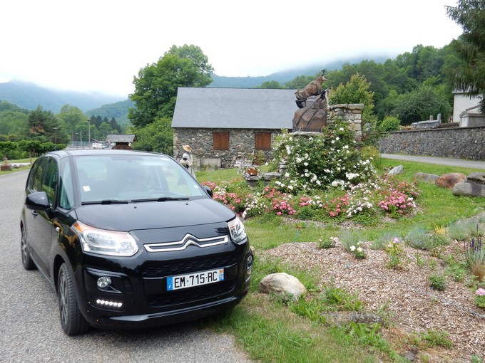Exploring France with a car rental through Auto Europe