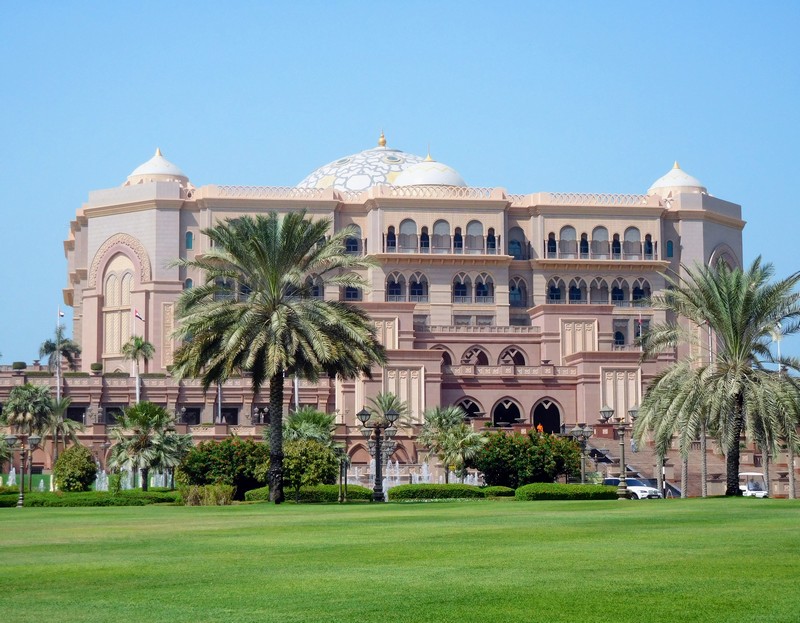 Emirates Palace Hotel in Abu Dhabi