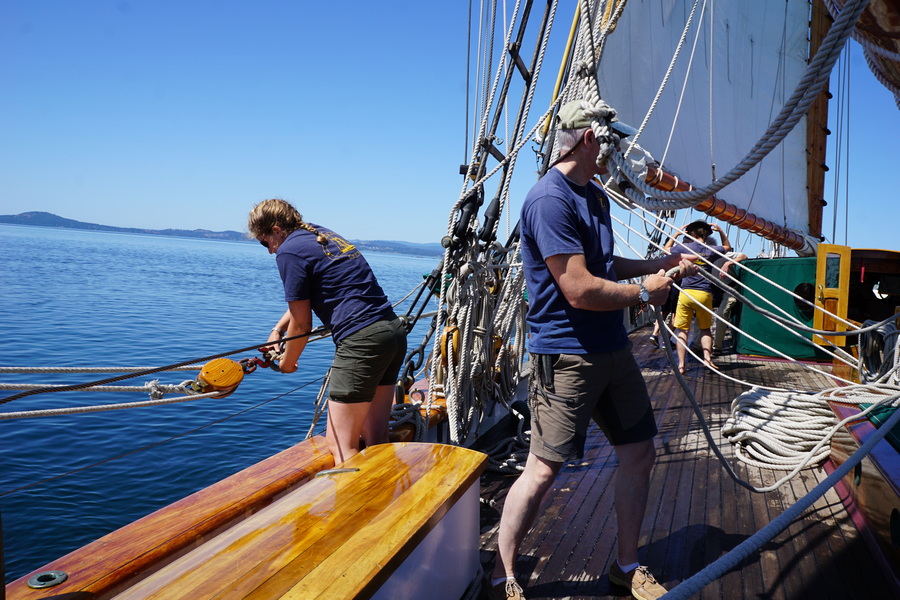 Preparing Schooner Zodiac to sail