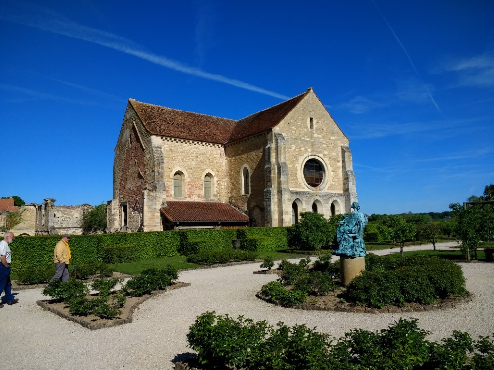 Fontmorigny Abbey Excursion